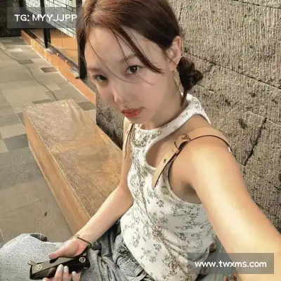 贺佩多